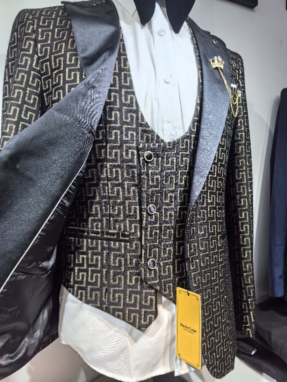 Hot Sale Charming Men's Suit E - огляд і ціна Men Formal Wear Sale